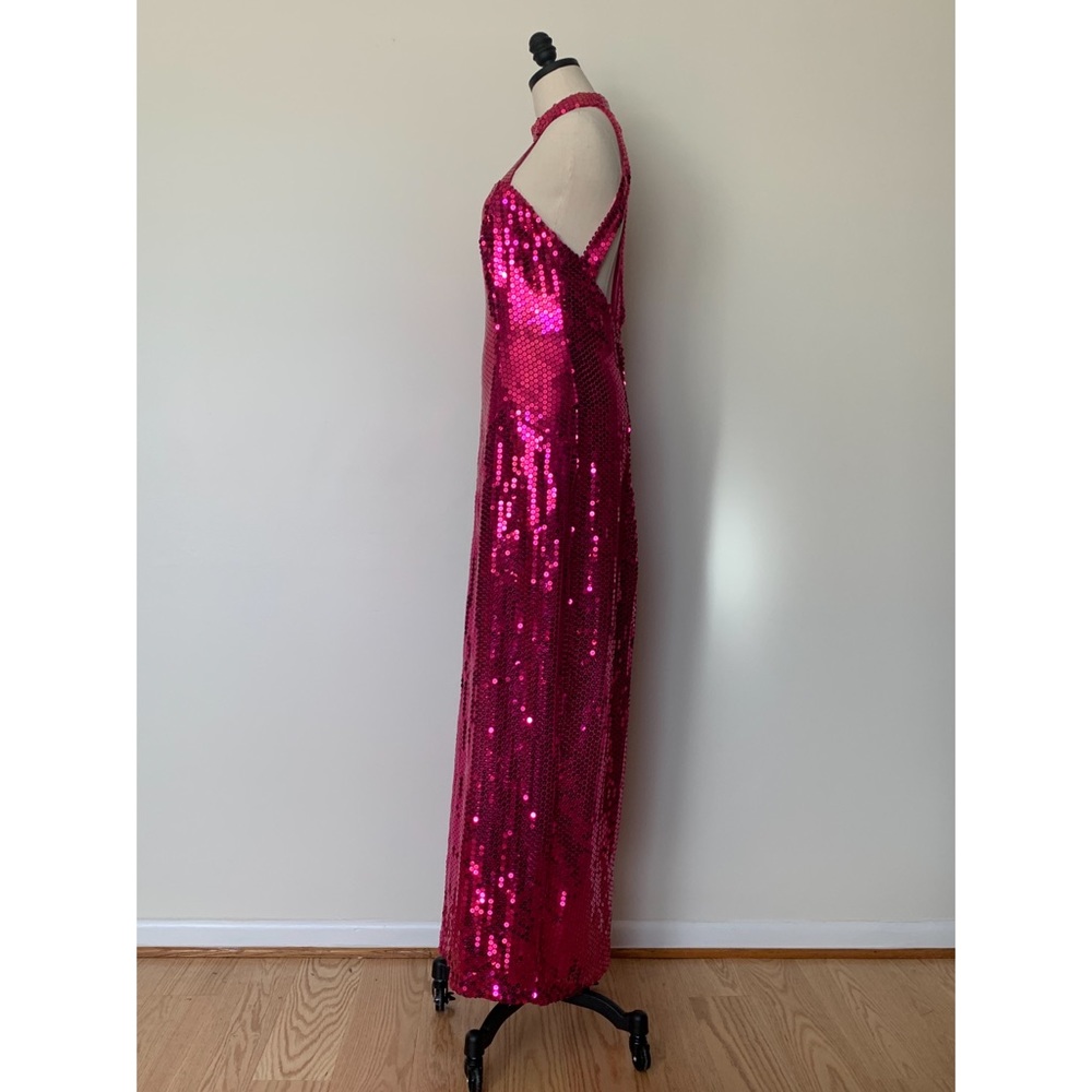 Fuchsia Sequined Body Hugging Gown - image 2